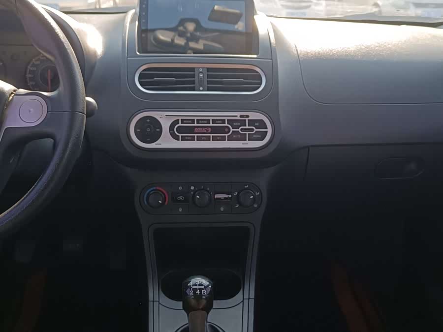 MG 3 2016 car image #14