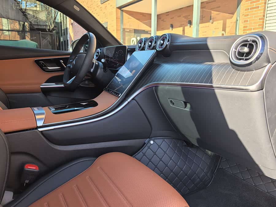 Mercedes-Benz GLC Coupe 2025 car image #14