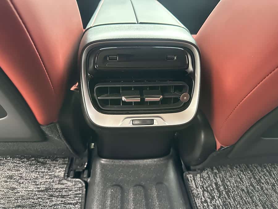 Xpeng P7 2021 immagine di auto #14