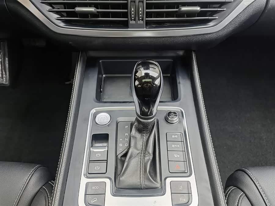 BYD Tang 2018 car image #14