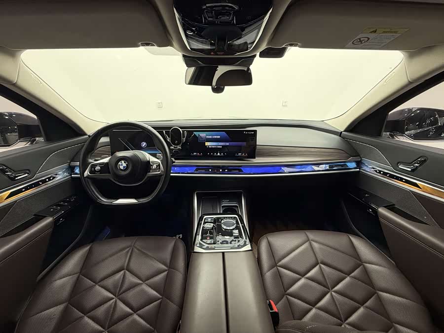 BMW 7 Series 2023 #14 BMW 7 Series 2023 car image #14