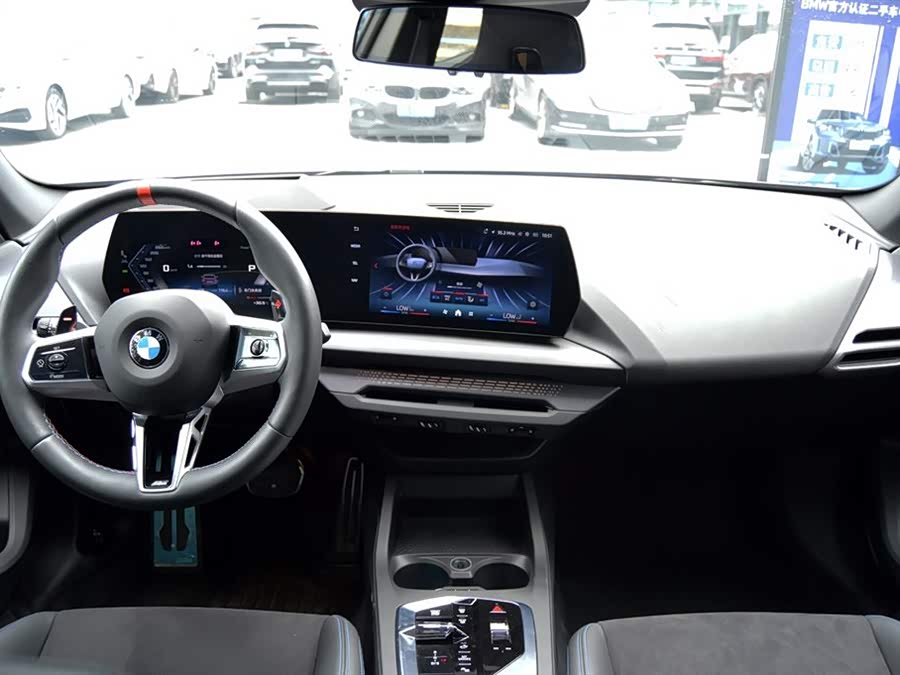 BMW M235L #14 BMW M235L car image #14