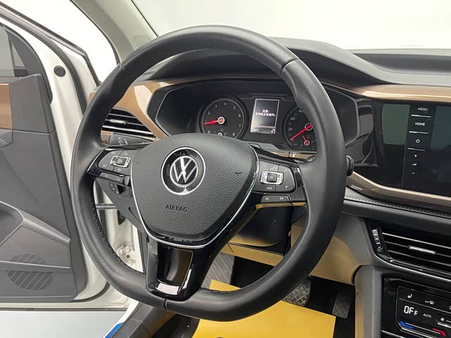 Volkswagen Tharu 2021 #14 Volkswagen Tharu 2021 car image #14