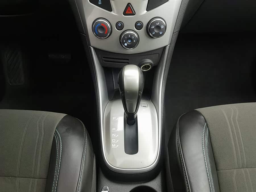 Chevrolet Tracker 2016 car image #14