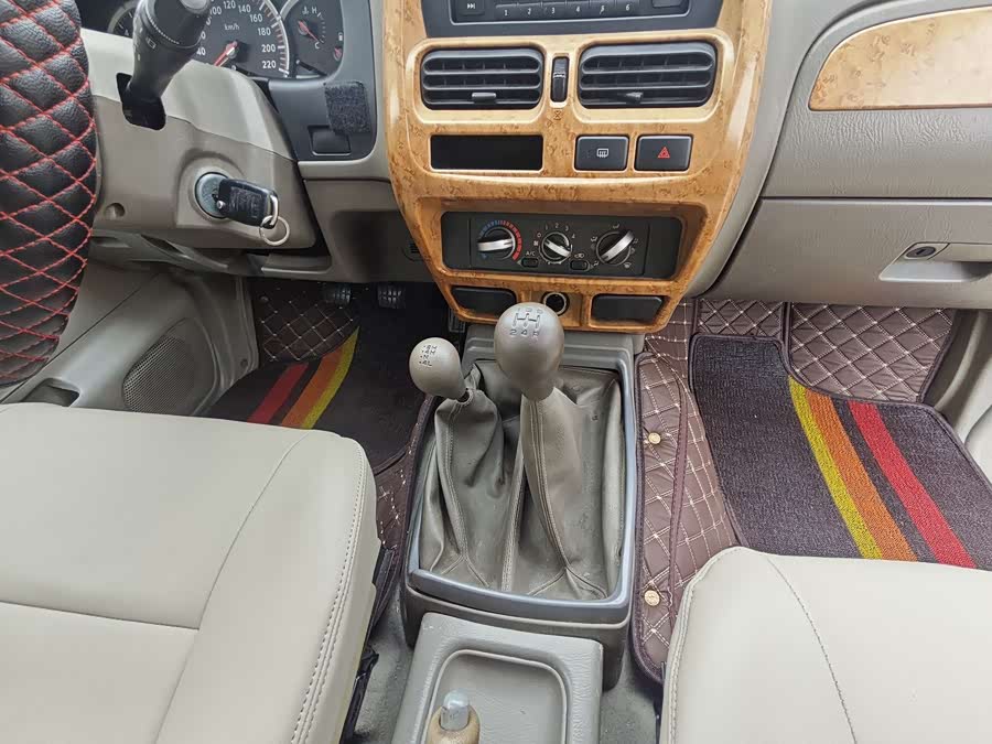 日产 日产帕拉丁 2007 汽车图片 #14