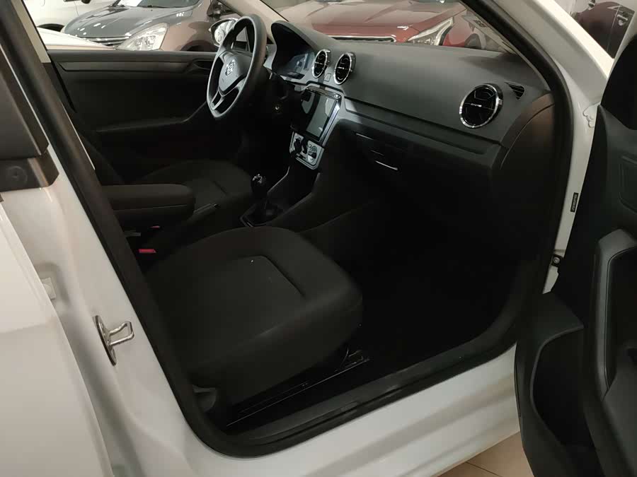 Jetta Jetta 2019 car image #14