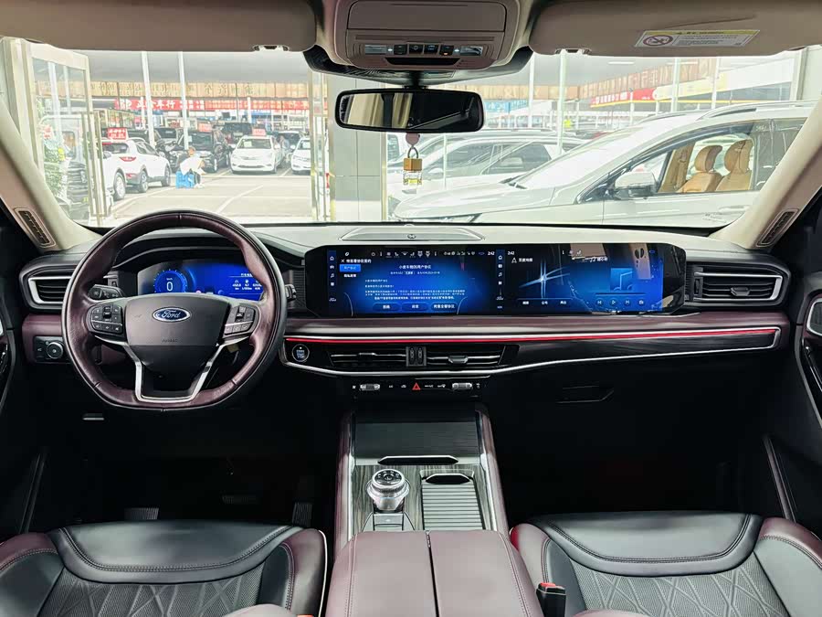 Ford Explorer 2024 car image #14