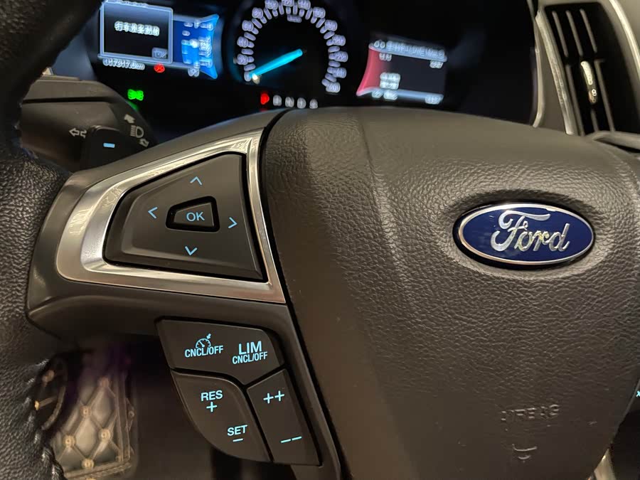 Ford Edge 2018 imagen de coche #14