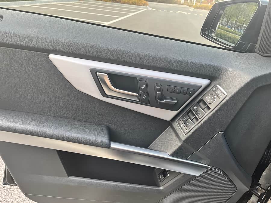 Mercedes-Benz GLK Class 2014 car image #14