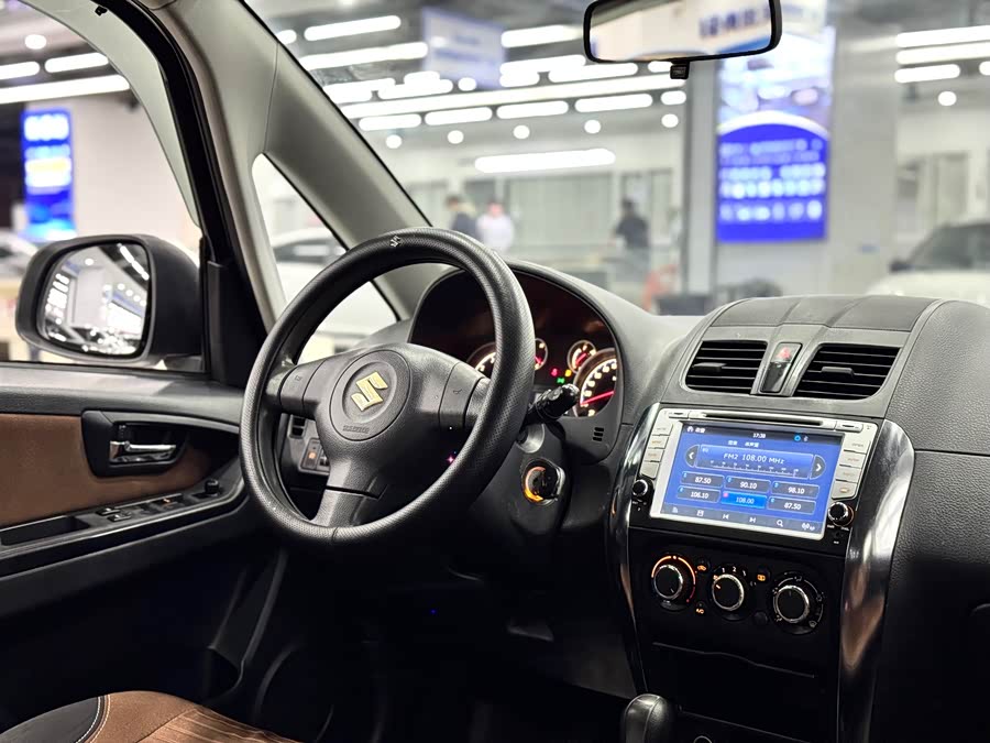 铃木 天语 SX4 2015 汽车图片 #14