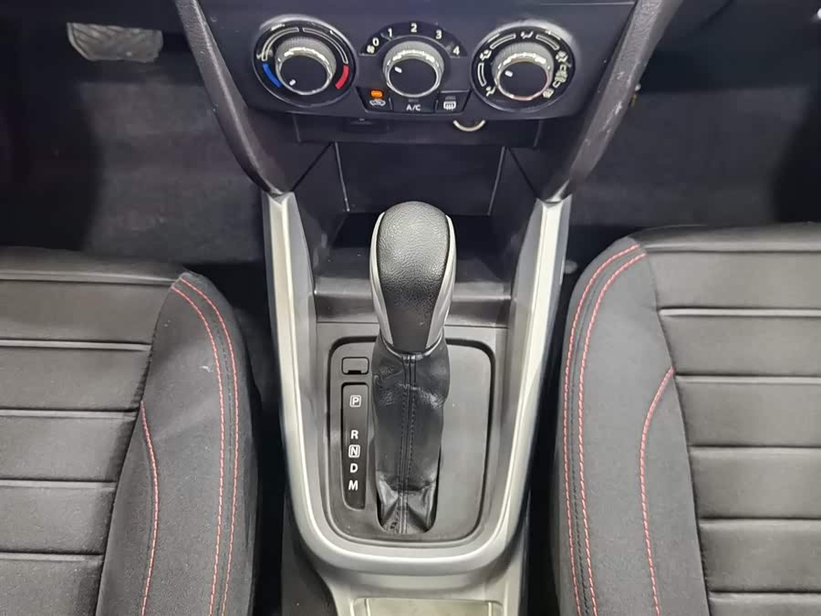 Soueast Vitara 2016 car image #14