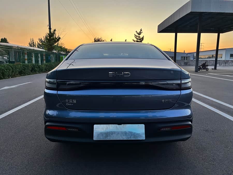 BYD Seal 05 DM-i 2025 car image #14