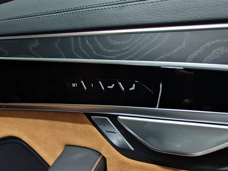 Audi A8 imagen de coche #14