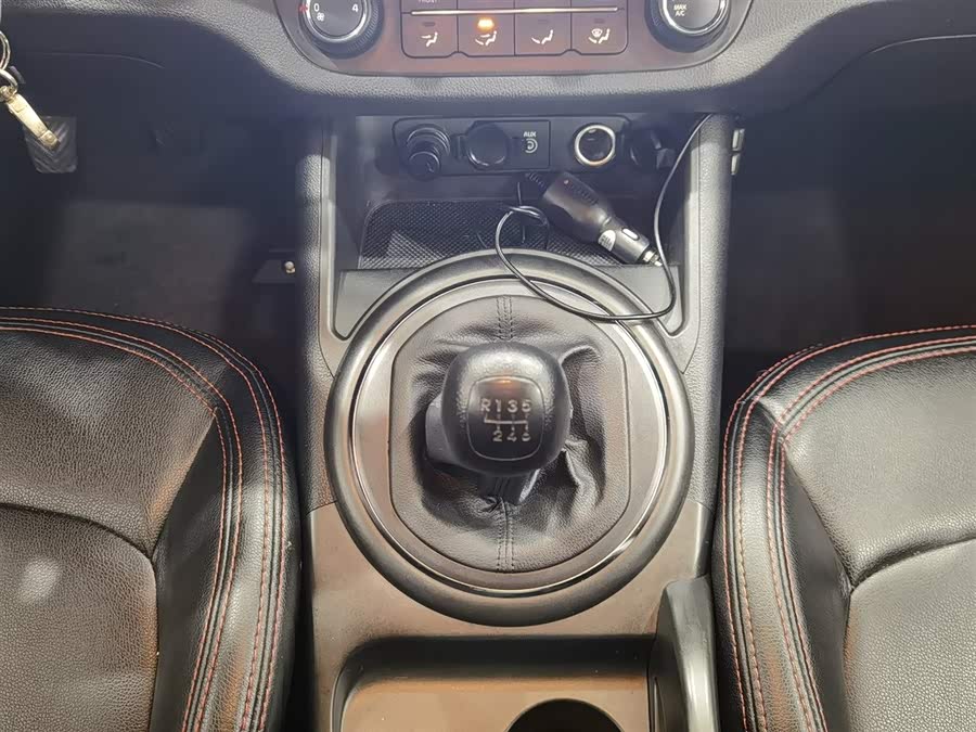 起亚 智跑 2017 汽车图片 #14