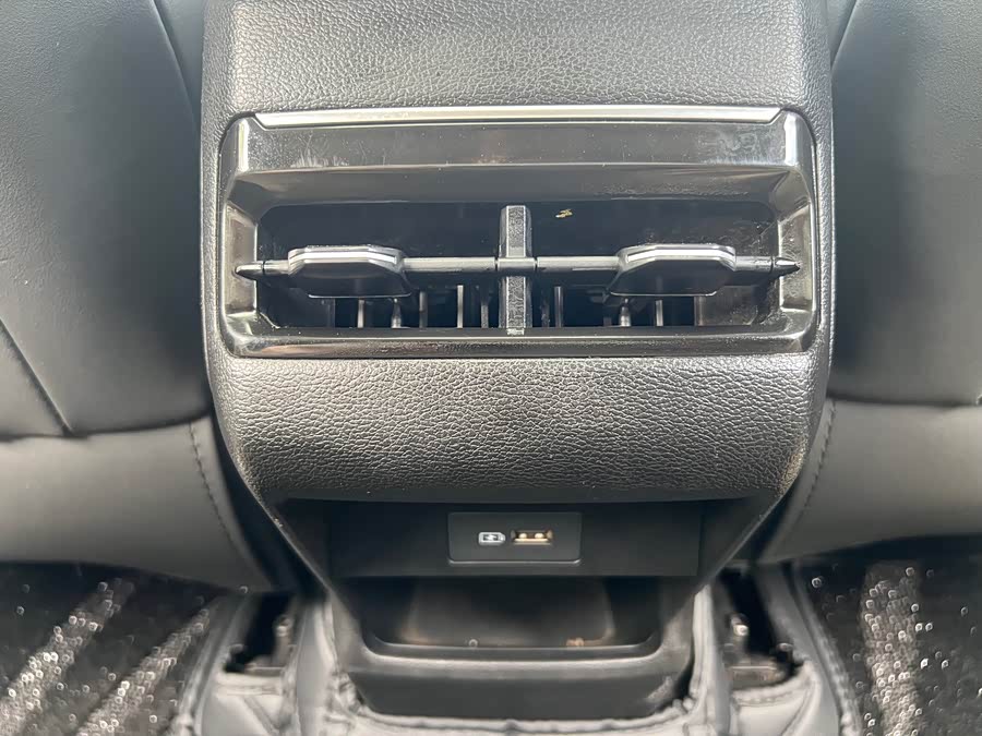 GEELY Coolray 2022 #14 GEELY Coolray 2022 car image #14