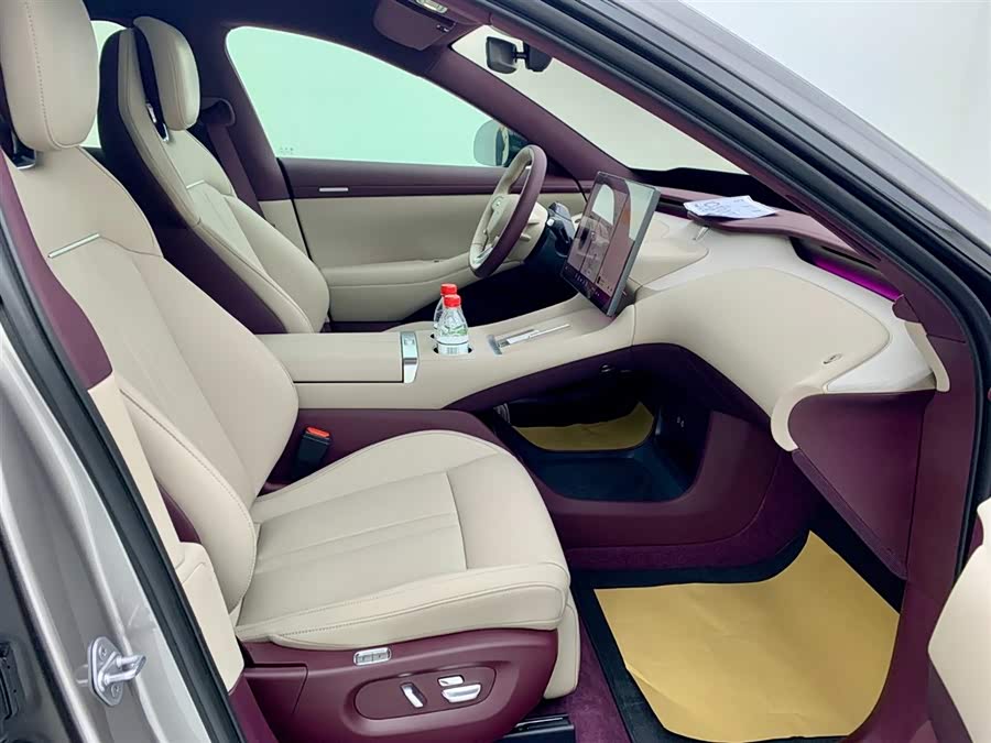 MI YU7 2025 car image #14