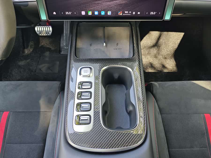 小米汽车 小米SU7 Ultra 2025 #14 小米汽车 小米SU7 Ultra 2025 汽车图片 #14