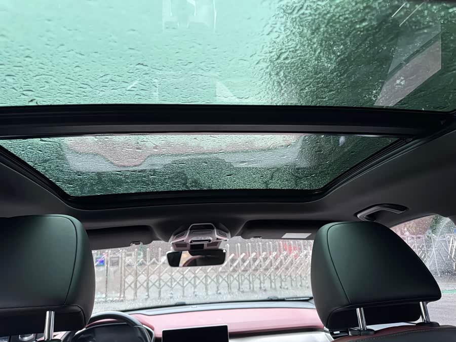 GEELY Coolray 2019 car image #14
