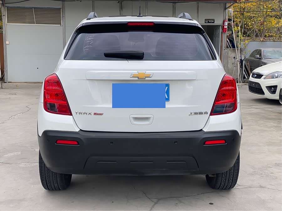 Chevrolet Tracker 2015 car image #14