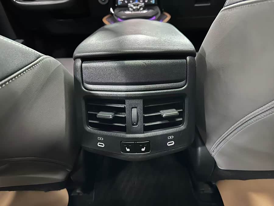 Toyota bZ3 2023 immagine di auto #14