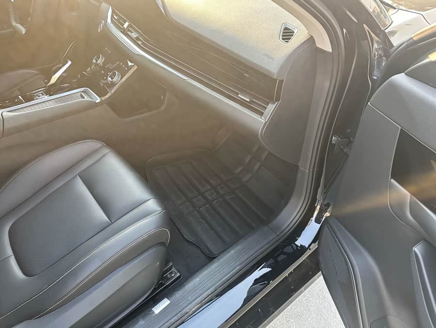 2021 car image #14