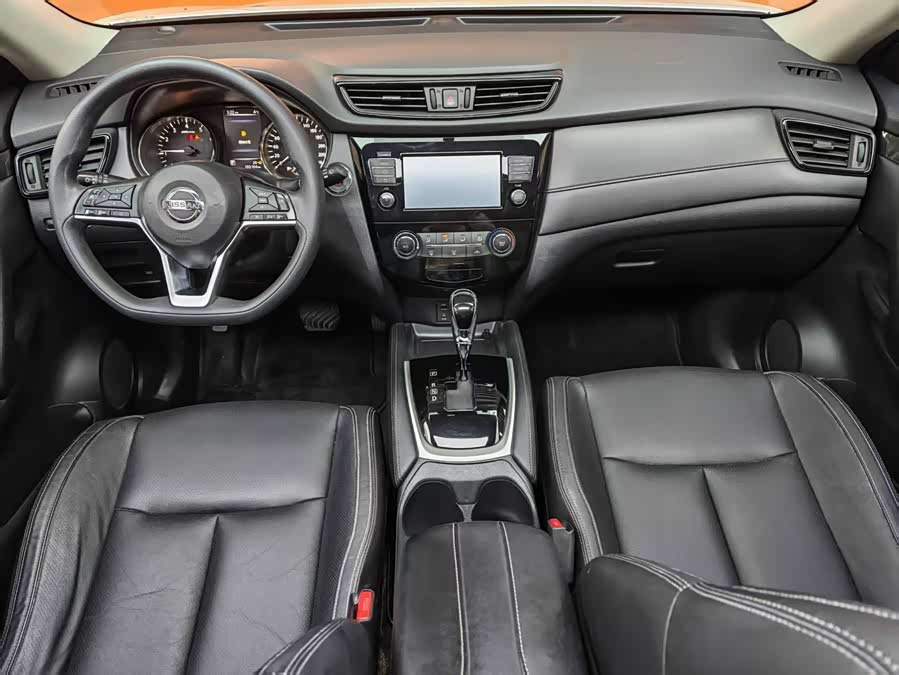 Nissan X-Trail 2018 car image #14
