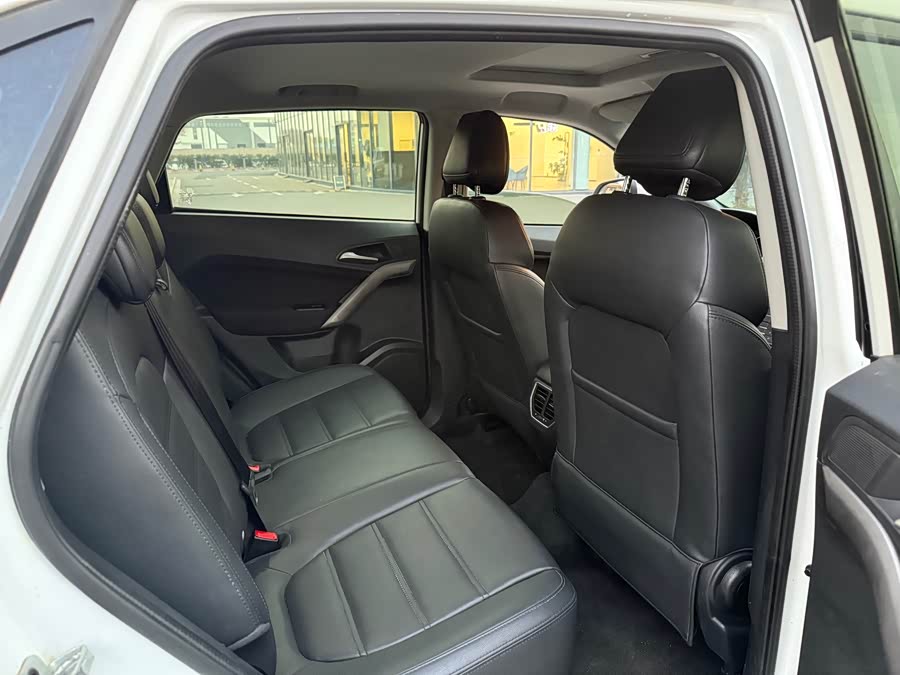 MG GS 2016 car image #14