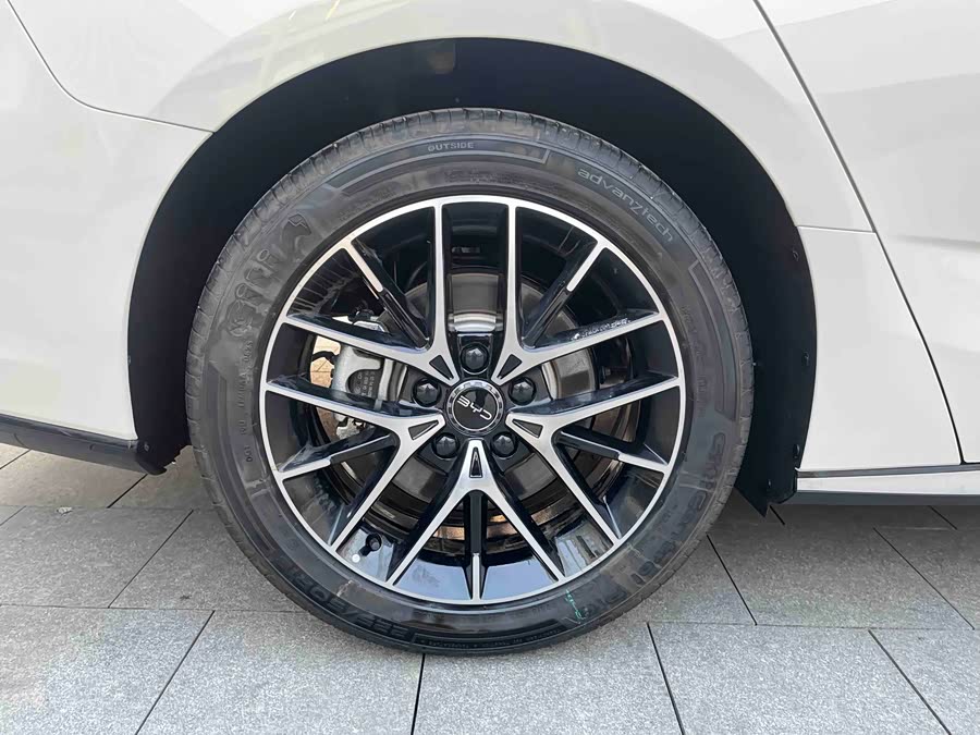 BYD Seal 07 DM-i 2025 #14 BYD Seal 07 DM-i 2025 car image #14