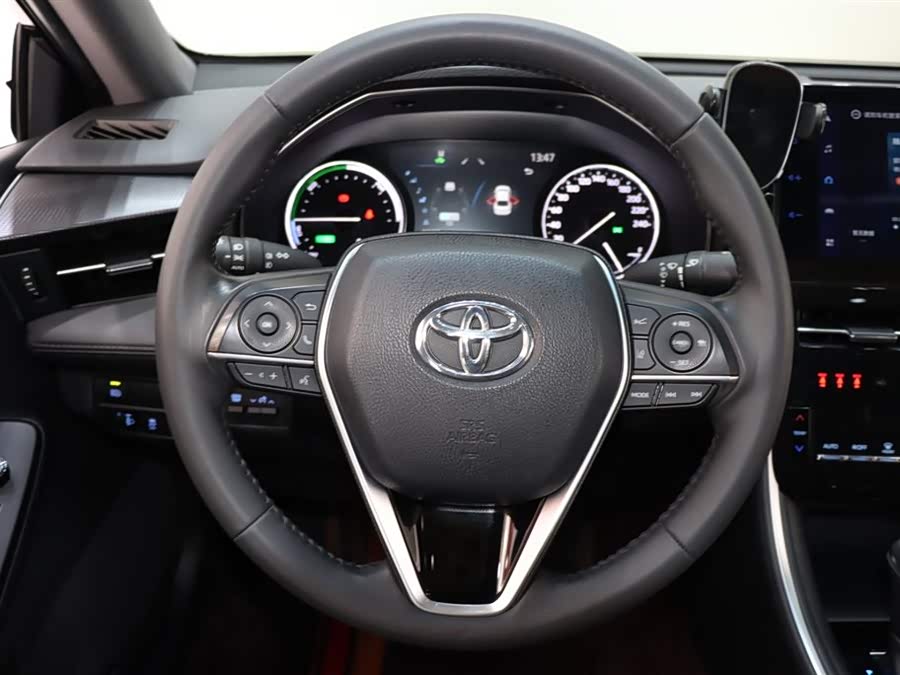 Toyota Avalon 2021 car image #14