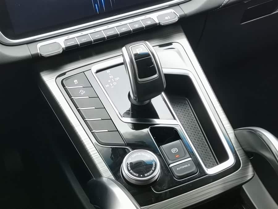 GEELY Boyue 2021 car image #14