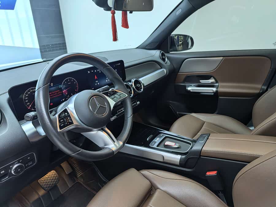 Mercedes-Benz GLB Class 2024 #14 Mercedes-Benz GLB Class 2024 car image #14