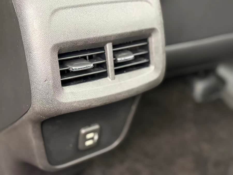 Chevrolet Equinox 2022 car image #14