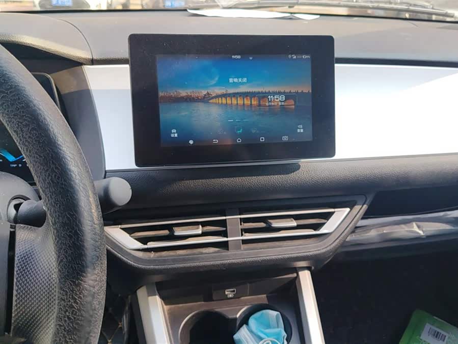 BYD e1 2020 car image #14