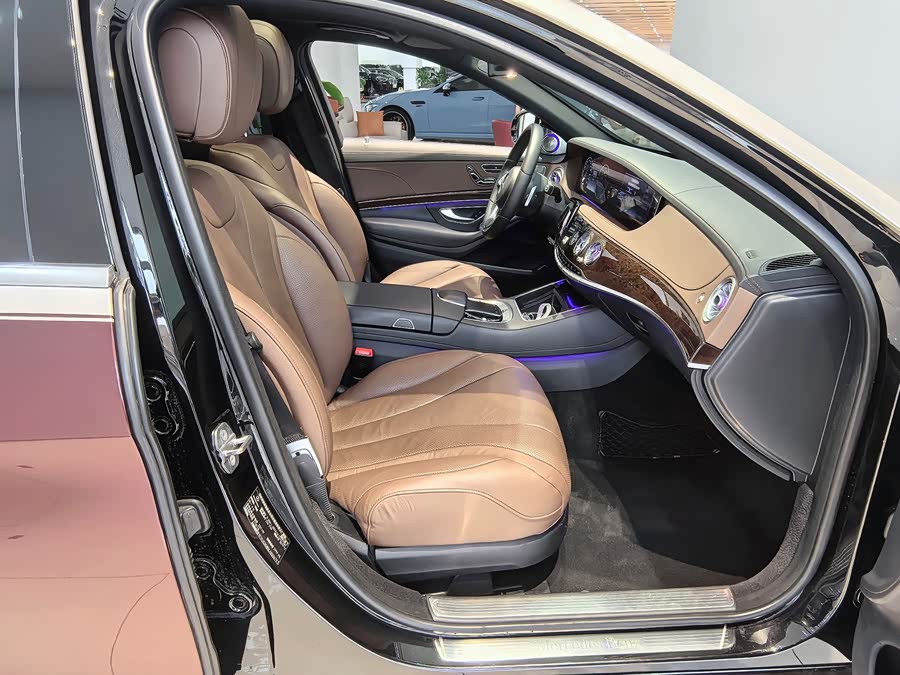 Mercedes-Benz S Class 2021 immagine di auto #14