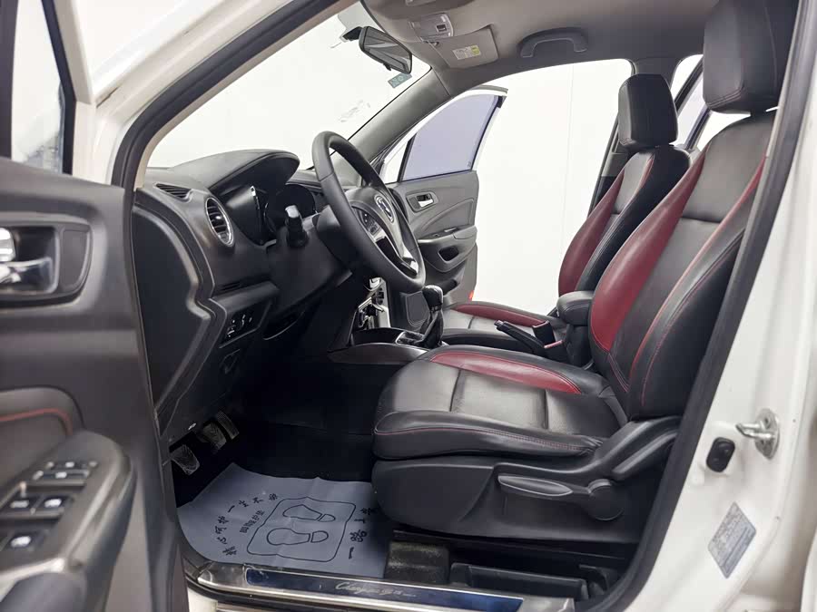 Changan CS15 2016 car image #14