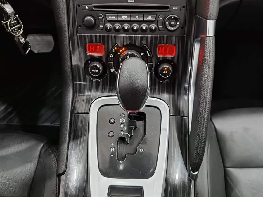 Peugeot 3008 2015 car image #14