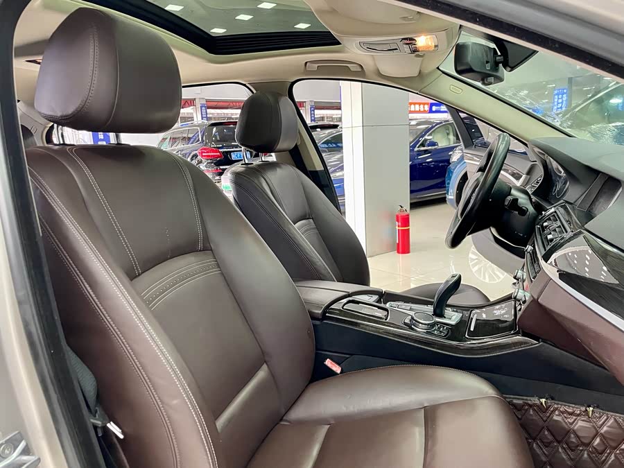 BMW 5 Series 2015 #14 BMW 5 Series 2015 car image #14