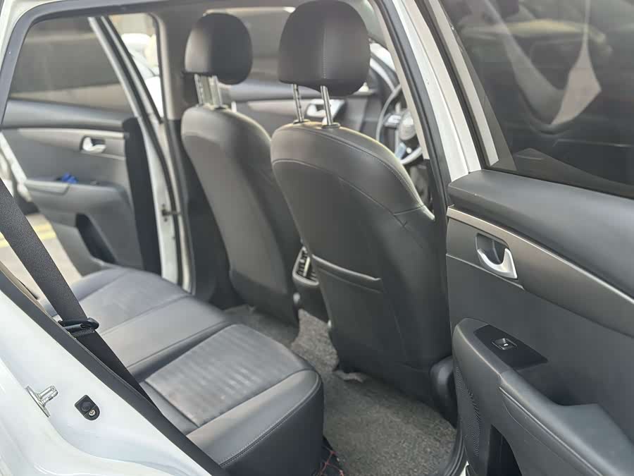 起亚 智跑 2019 汽车图片 #14