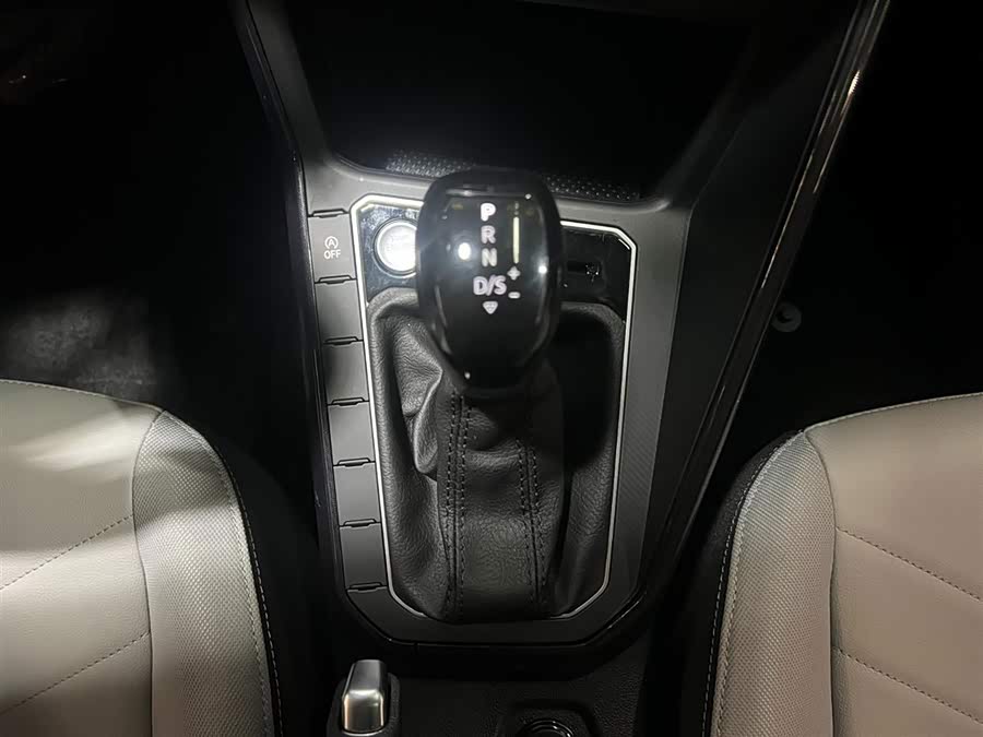 Volkswagen Lavida 2023 car image #14