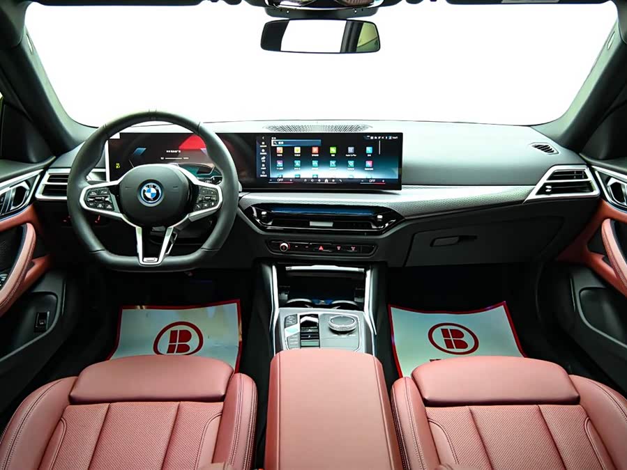 BMW i4 2025 car image #14