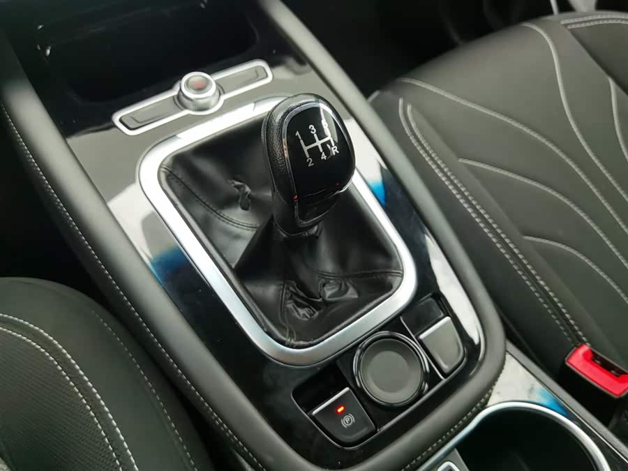 Jetour X70 2019 car image #14