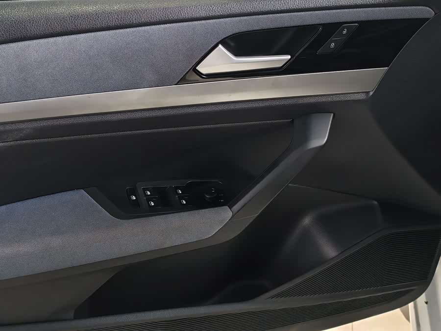 Volkswagen Lavida 2023 car image #14