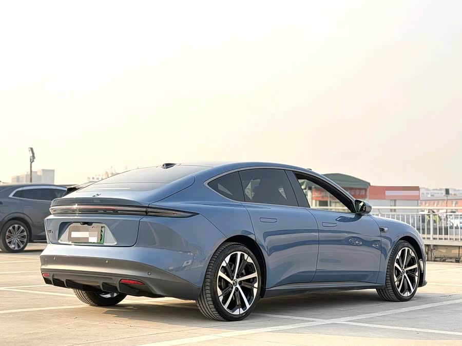 NIO ET5 2023 #14 NIO ET5 2023 car image #14