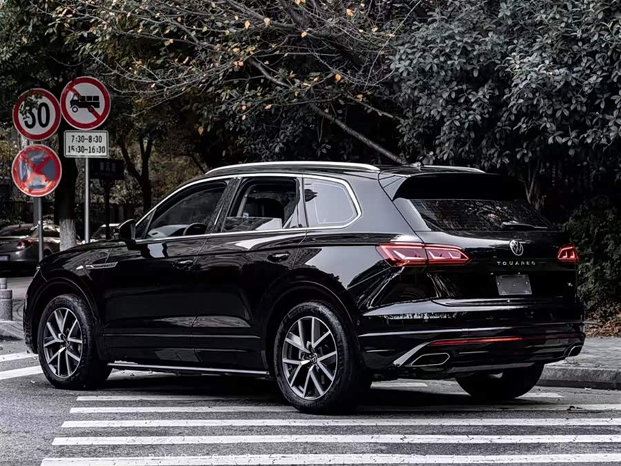Volkswagen Touareg 2022 #14 Volkswagen Touareg 2022 car image #14