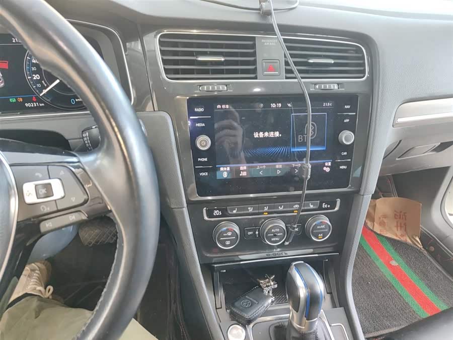 Volkswagen Golf New Energy (Imported) 2020 صورة سيارة #14