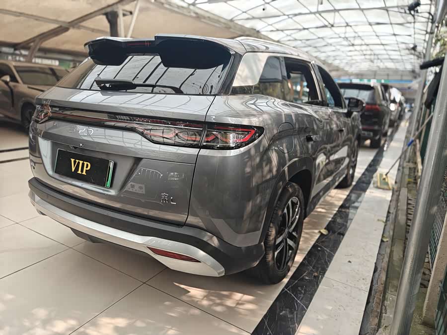 BYD SongL DM-i 2025 car image #14