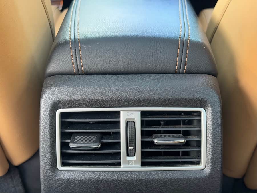 Nissan Maxima 2017 صورة سيارة #14