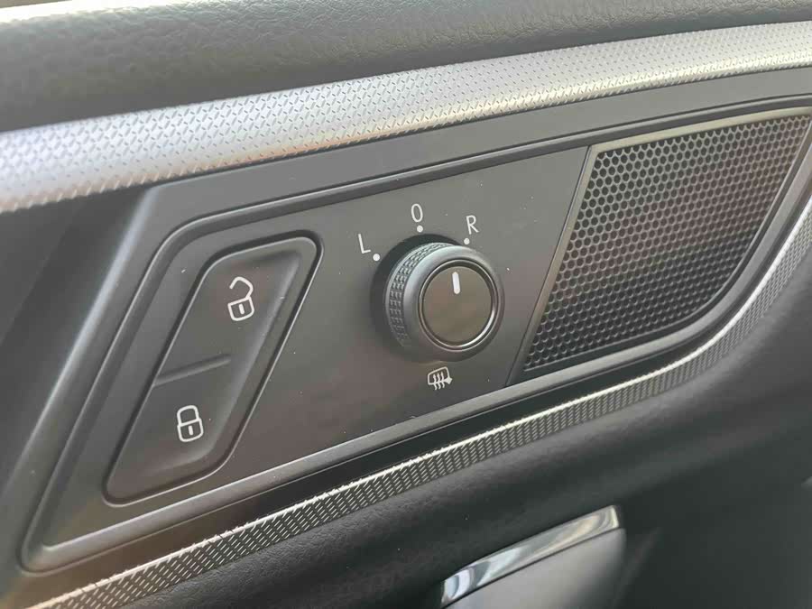 大众 高尔夫·嘉旅 2018 汽车图片 #14