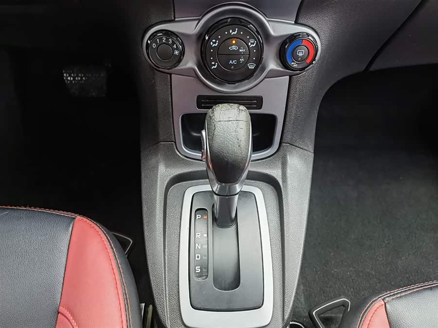 Ford Fiesta 2015 car image #14