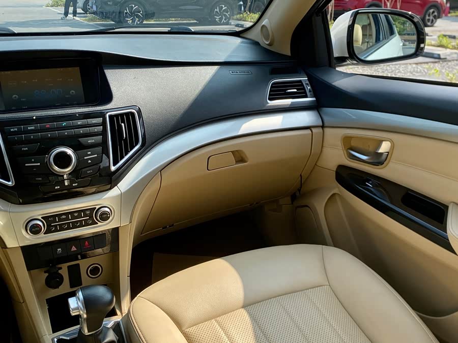 Great Wall C30 2017 imagen de coche #14